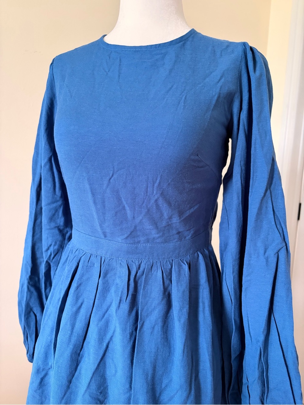 Blue Long-Sleeve Midi Dress w Open Back - Picture 3 of 4